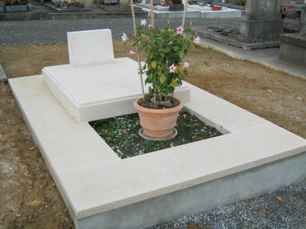 Monument funéraire, avec AML Pompes Funèbres à Cognac (16)